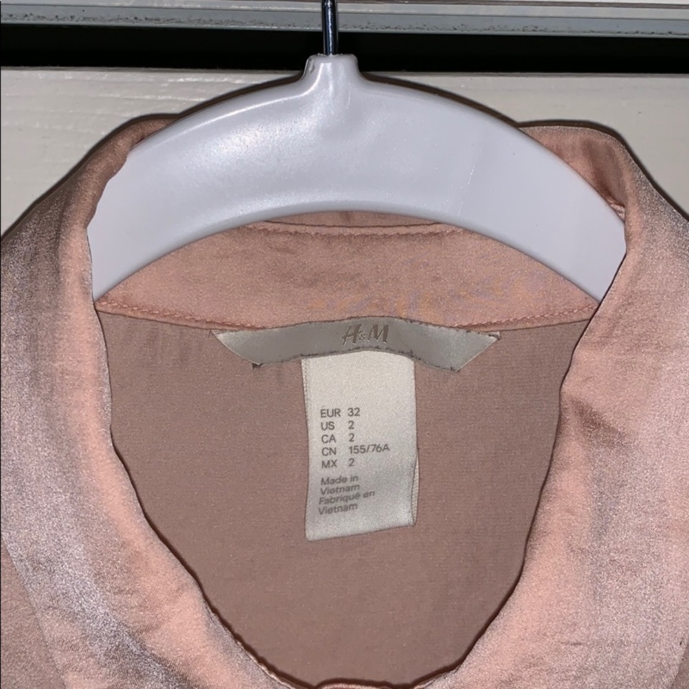 Button down Shirt - Picture 2 of 2